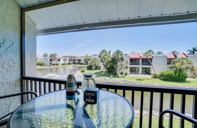 Beachside Oasis at Runaway Bay 229 by SeaBreeze Vacation