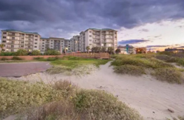 Beachside Stays at Galveston Beach Resort - Galveston, TX