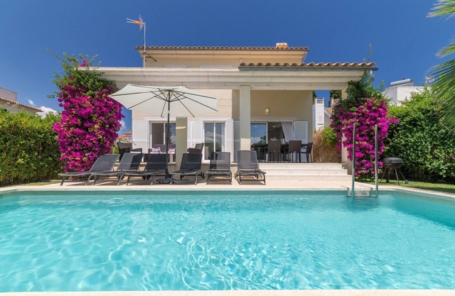 Beachside Villa in Barcares