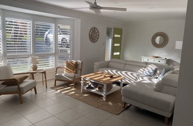 Beachy family home with just a walk to the beach or a 5 minute drive into Noosa.