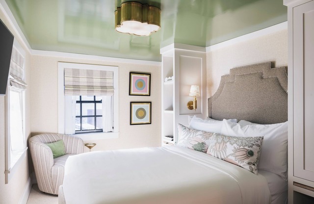 Beacon Hill Hotel