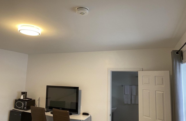 Beacon Hill Motel