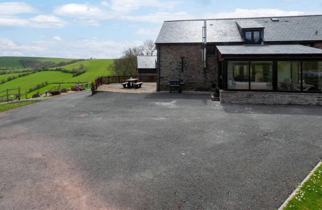 Beacons View Farm Cottages