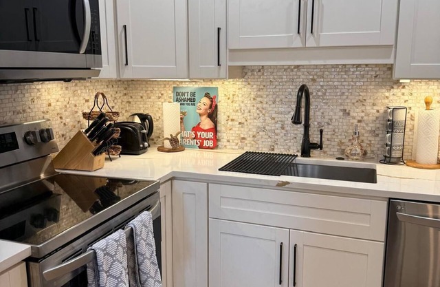 Beatiful 2br/2bathroom apartment with a dock in Naples.