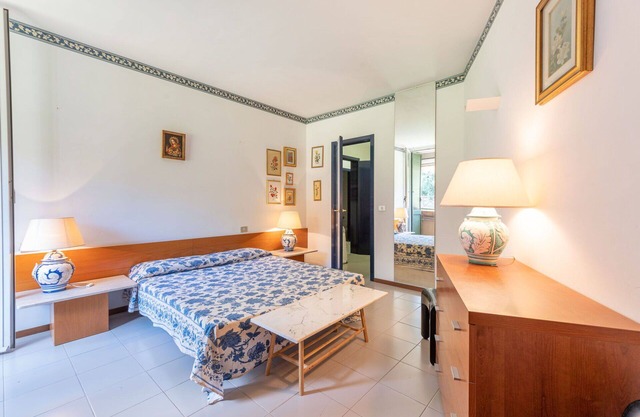 Beautiful apartment for 10 guests with WIFI, TV, balcony, pets allowed and parking