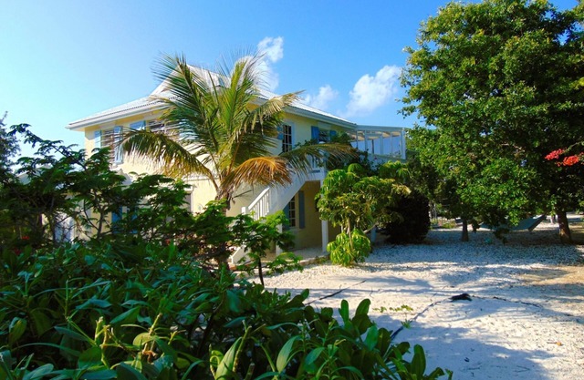 Beautiful Waterfront Villa Dockside Patio Kayaks optional Jeep Suv Boat Seadoo