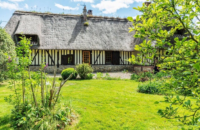 Beautiful private villa for 10 people with WIFI, TV and pets allowed