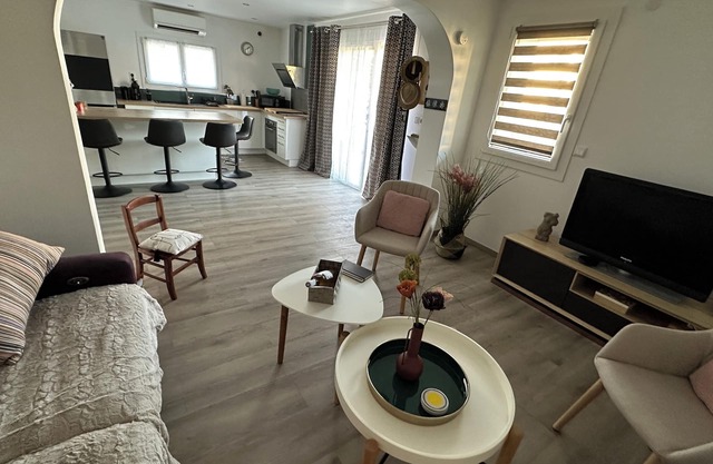 Beautiful contemporary apartment with all comforts in a quiet location