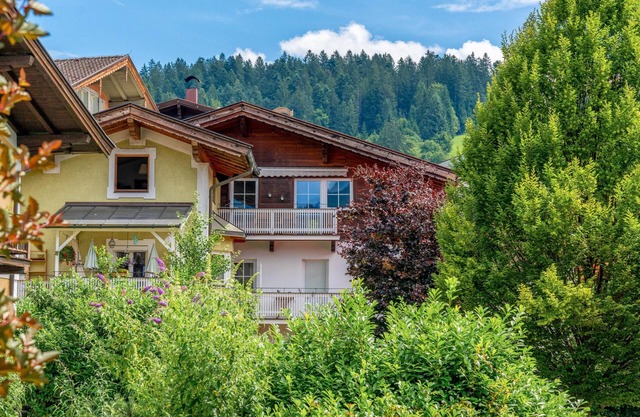 Beautiful apartment, central, 400m to ski lift