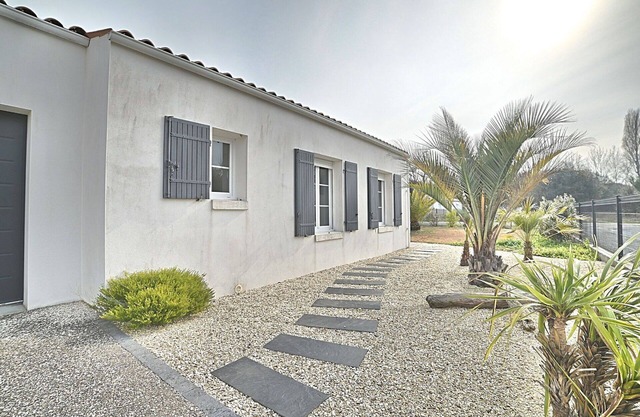 Beautiful private villa for 6 people with WIFI, TV, terrace and parking