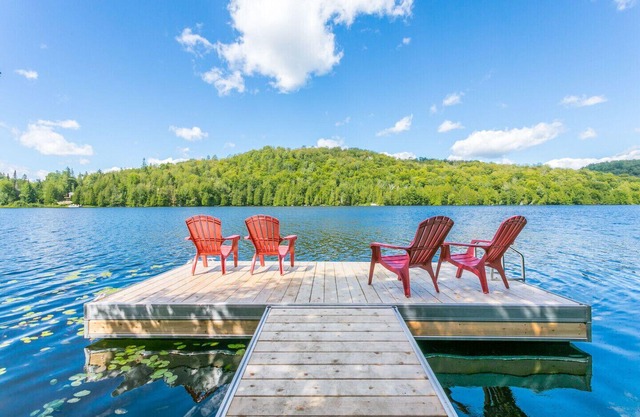 Beautiful cottage for rent with access to the Lac Long (Le Grand Shack)