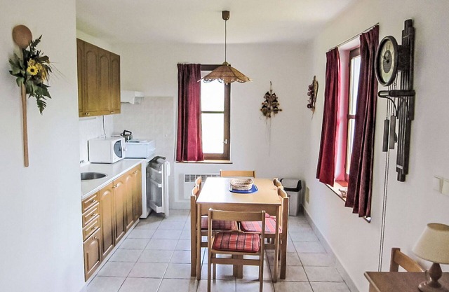 Beautiful private villa for 8 guests with pool, WIFI, TV, patio, pets allowed and panoramic view