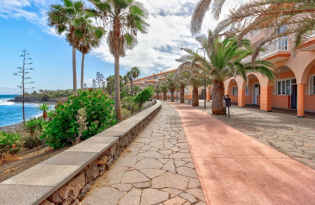 Beautiful Apartment Caleta Interian Beach