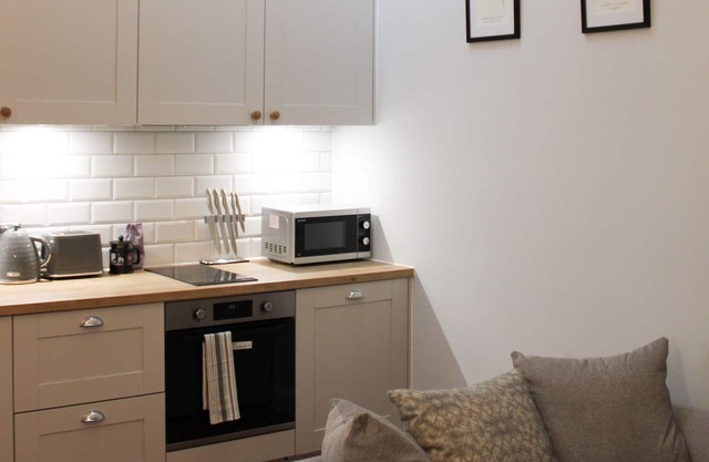 Beautiful New Garden Cottage