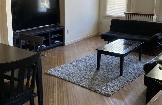 Beautiful 1 bedroom First Floor rental apartment in Mount Joy