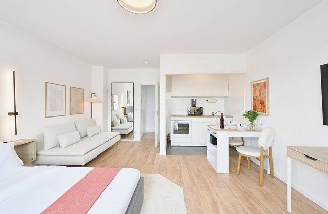 Beautiful 1-Bedroom with Kitchen near Wuppertal University with free wifi