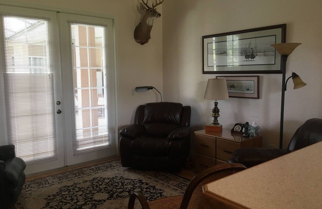Beautiful 1 BR 1 Bath Inlaw Suite on Quiet 6 Acre Homestead.
