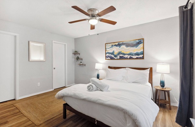 Beautiful 1BD/1BA in University Hills 4729