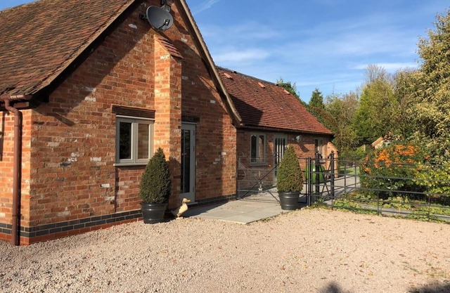 Beautiful 1bed Cottage with view, near NEC/Airport