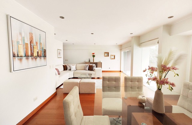 Beautiful 2,150 sq. ft. 3BR apartment in upscale Chacarilla