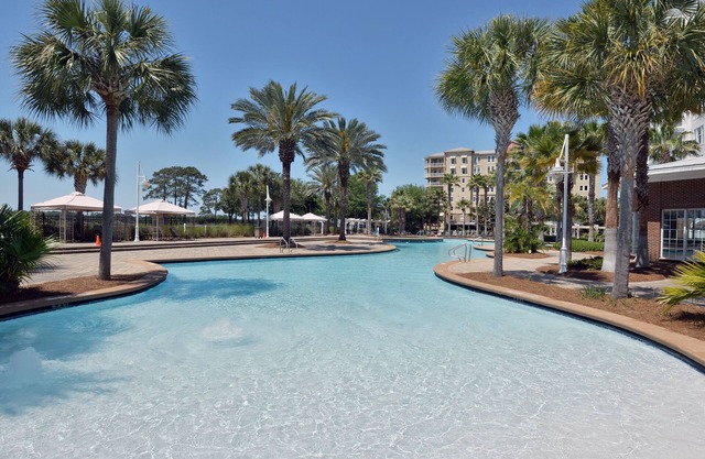Beautiful 2 Bedroom First Floor Condo