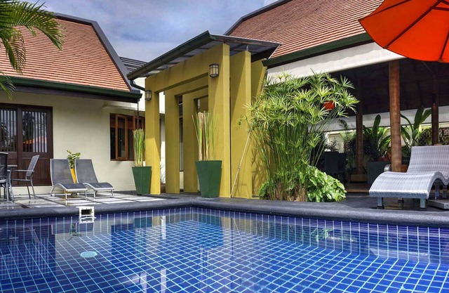 Beautiful 2 Bed Tropical Villa with Pool, wrap around Lotus Pond, Free Transfers