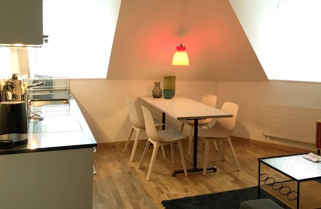 Beautiful 2 bedroom apartment in the middle of Wipkingen