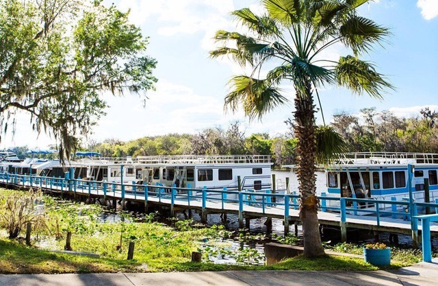 Beautiful 2 bedroom unit at resort, sleeps 6
