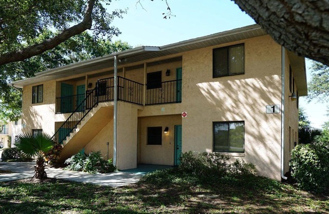 Beautiful 2 bedroom unit at resort, sleeps 6