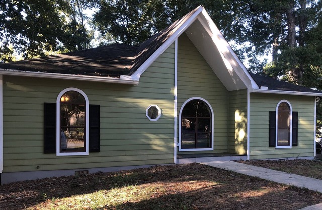 Beautiful 3 bedroom lake view home Macon GA