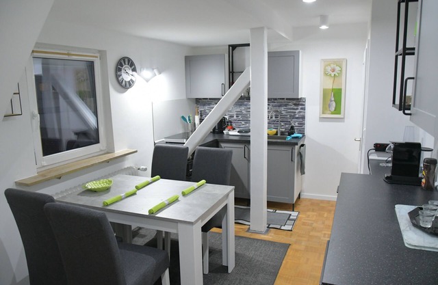 Beautiful 3-Room-Apartment Stein close to Palm-Beach, Playmobil-Park, Nuremburg
