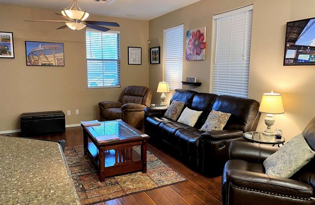 Beautiful 3bd/3ba Phoenix Home near Downtown Area, ASU!