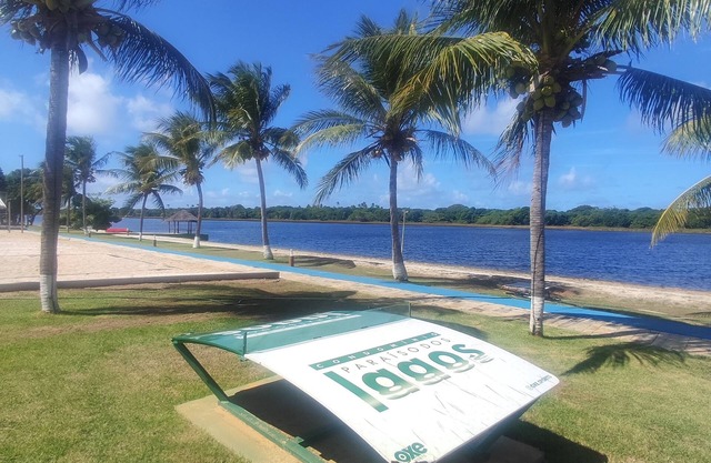 Beautiful 4-bedroom beach house, all with air conditioning and bathrooms. Gated community.