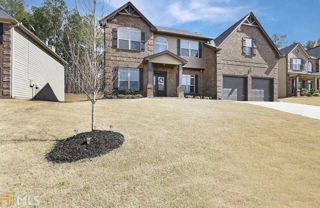 Beautiful 4 bedroom house - 13 min form the airport. (Music Studio Rental)