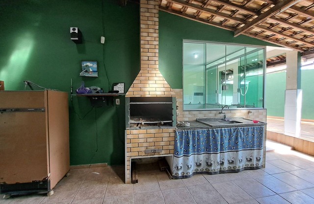 Beautiful 4 bedroom house with barbecue in Prainha Mambucaba