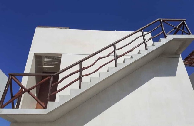 Beautiful 4 Bedroom Villa - 3 minute walk to the Beach!