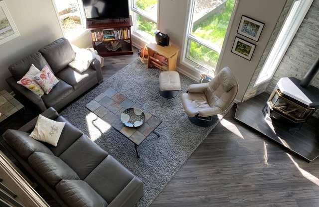 Beautiful 4 season lake home in northern Saskatchewan