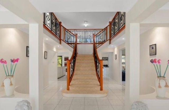 Beautiful 5 bedroom house in Jervis Bay