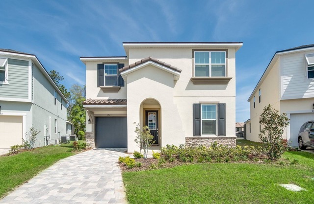 Beautiful 7 Bed Pool Home with Game Room-8923CBD
