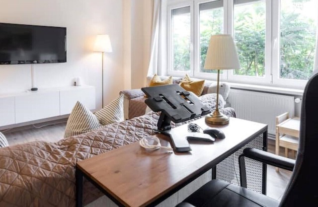 BEAUTIFUL APARTMENT NEAR PRAGUE CASTLE