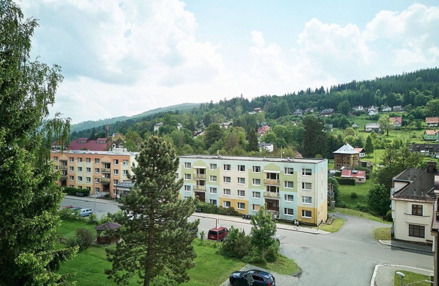 Beautiful apartment for 6 guests with WIFI, TV, balcony and parking