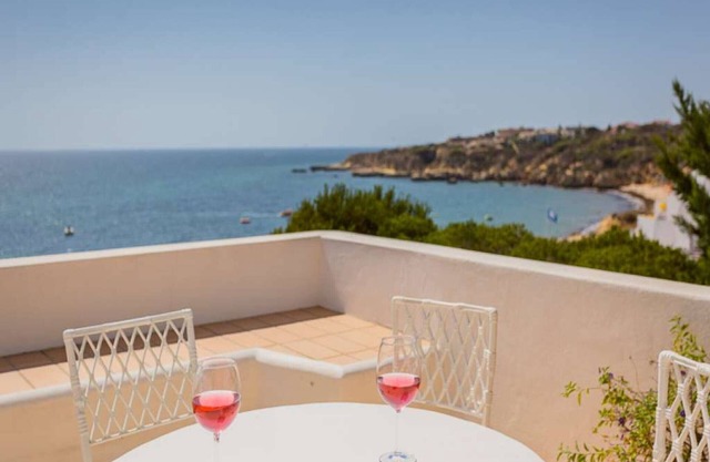 Beautiful Algarve Villa | 5 Bedrooms |.