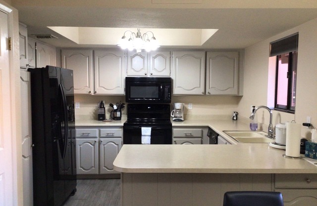 Beautiful Anasazi Village Condo-Close to Shopping, Dining, Golf
