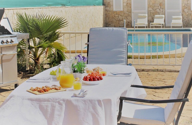 Beautiful and comfortable house with swimmingpool