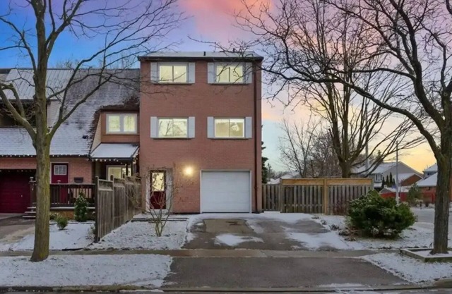 Beautiful and cozy home in Mississauga
