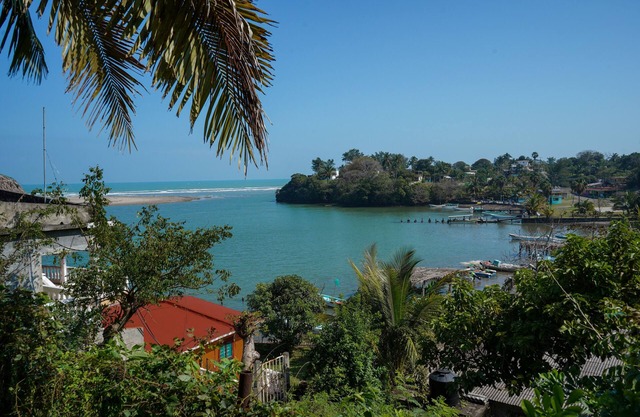 Beautiful and picturesque rustic home, overlooking the glorious Gulf Sea.