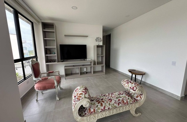 Beautiful and spacious country apartment in Caimo
