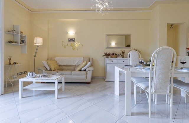 Beautiful apartment for 6 guests with A/C, WIFI, TV, terrace and pets allowed