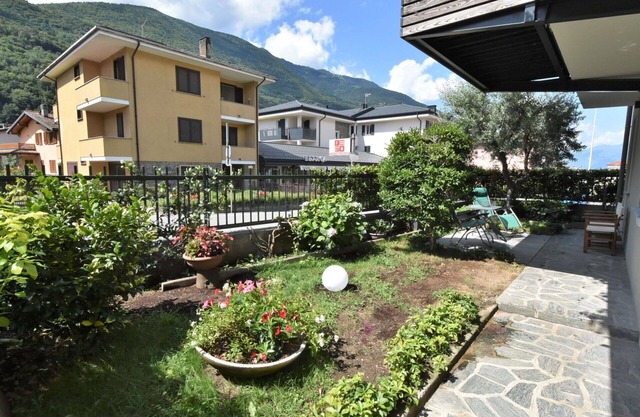 Beautiful apartment for 6 people with WIFI, A/C, TV, pets allowed and parking