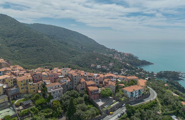 Beautiful apartment for 4 people with A/C, WIFI, TV, terrace and parking
